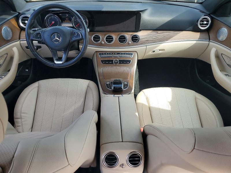 52723946 :رقم المزاد ، WDDZF4JB0JA395778 vin ، 2018 Mercedes-benz E مزاد بيع
