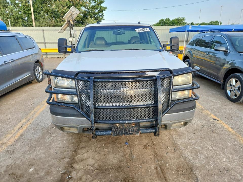 Продаж на аукціоні авто 2004 Chevrolet Silverado, vin: 1GCGK23UX4F104727, номер лоту: 53720366
