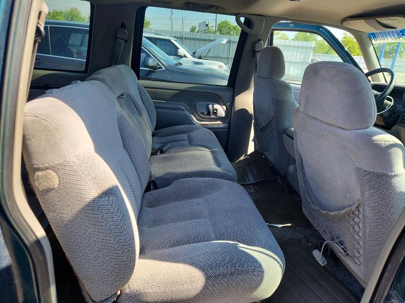 1998 Chevrolet Suburban მანქანა იყიდება აუქციონზე, vin: 3GNFK16R3WG146064, აუქციონის ნომერი: 54371696