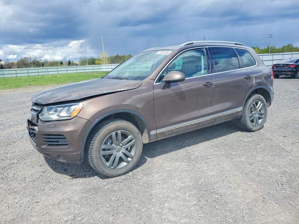 51812266 :رقم المزاد ، WVGEP9BP4ED011014 vin ، 2014 Volkswagen Touareg مزاد بيع