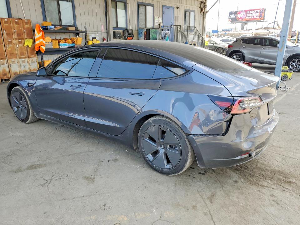 54497836 :رقم المزاد ، 5YJ3E1EA2NF373992 vin ، 2022 Tesla Model 3 مزاد بيع
