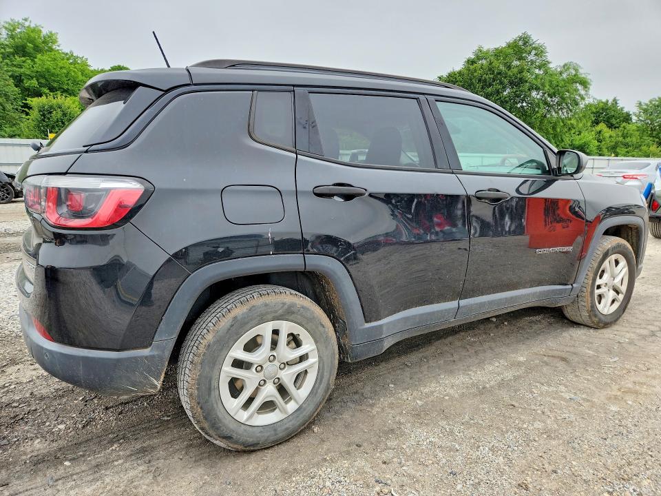 54258336 :رقم المزاد ، 3C4NJCAB3JT204185 vin ، 2018 Jeep Compass مزاد بيع