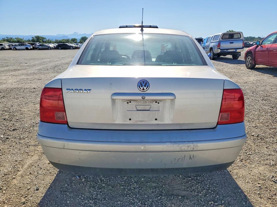 53420136 :رقم المزاد ، WVWMA23B0YP291481 vin ، 2000 Volkswagen Passat مزاد بيع