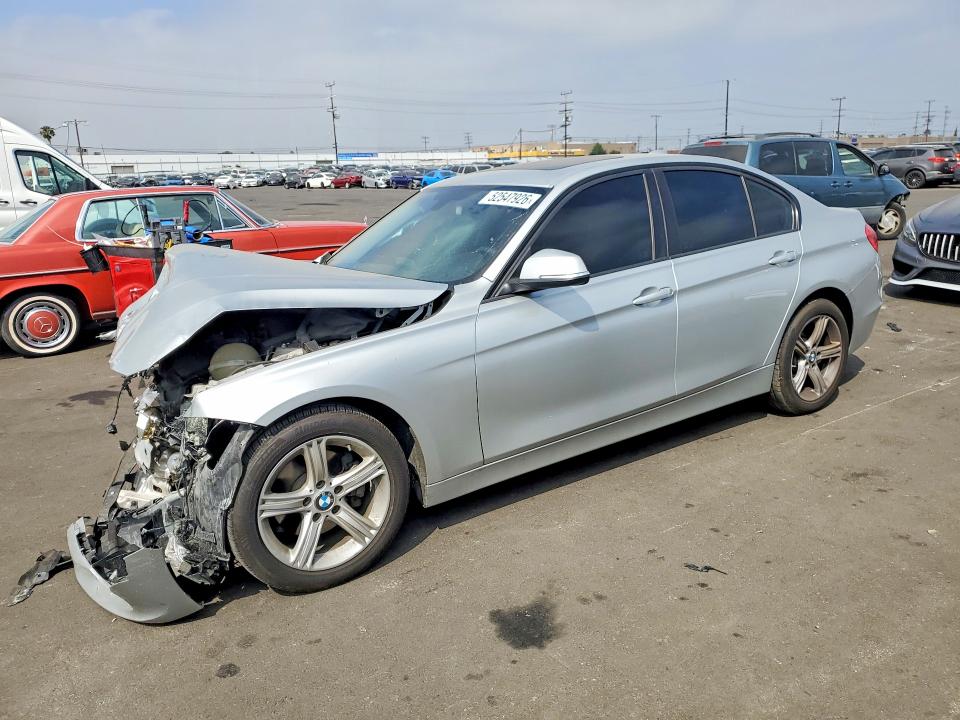 52547926 :رقم المزاد ، WBA3C1C58FK124206 vin ، 2015 Bmw 328 مزاد بيع
