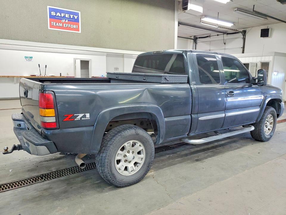 2005 Gmc New Sierra მანქანა იყიდება აუქციონზე, vin: 2GTEK19BX51351729, აუქციონის ნომერი: 52871996