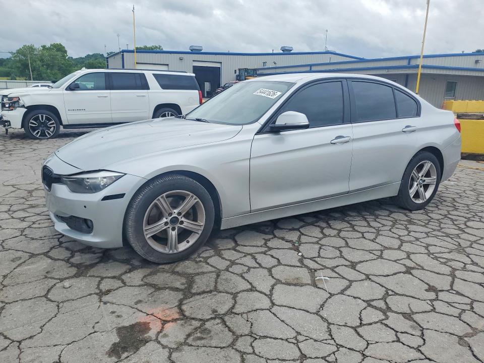 54441626 :رقم المزاد ، WBA3C3C59EP662099 vin ، 2014 Bmw 320 مزاد بيع