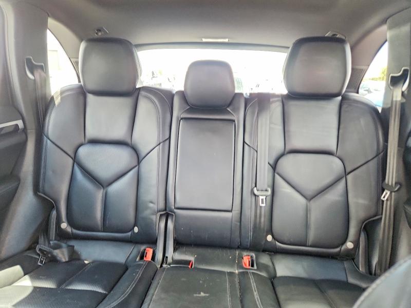 54527656 :رقم المزاد ، WP1AA2A23GKA15246 vin ، 2016 Porsche Cayenne مزاد بيع