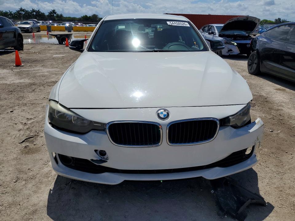 54450526 :رقم المزاد ، WBA3A5C52FF610936 vin ، 2015 Bmw 328 مزاد بيع