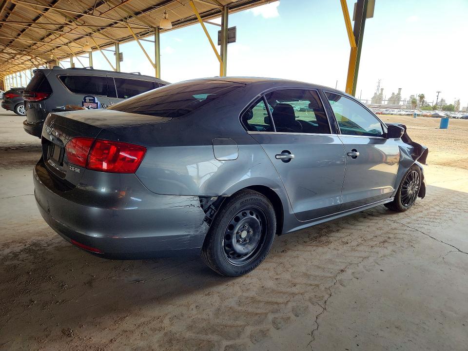 2013 Volkswagen Jetta მანქანა იყიდება აუქციონზე, vin: 3VWBX7AJ1DM397786, აუქციონის ნომერი: 53652516