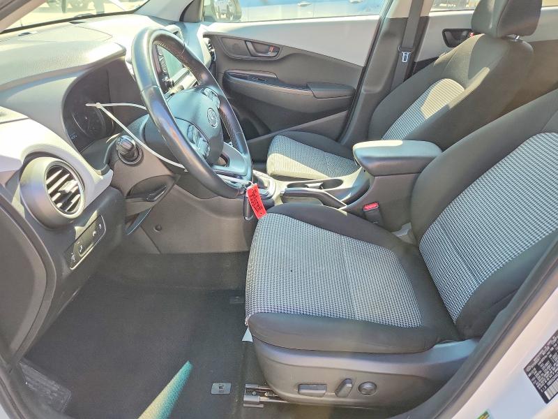 2018 Hyundai Kona მანქანა იყიდება აუქციონზე, vin: KM8K62AAXJU101093, აუქციონის ნომერი: 53222866