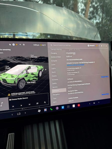 54540336 :رقم المزاد ، 7G2CEHED5RA012985 vin ، 2024 Tesla Cybertruck مزاد بيع