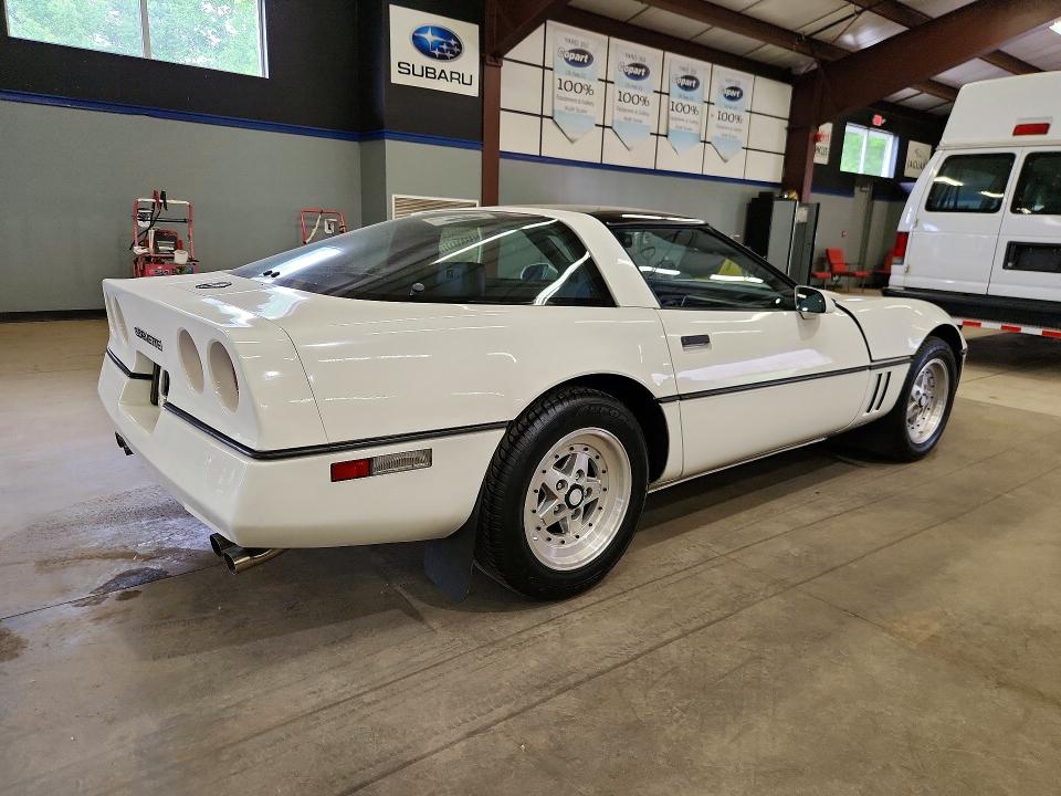 54391486 :رقم المزاد ، 1G1AY0786E5131400 vin ، 1984 Chev Corvette مزاد بيع