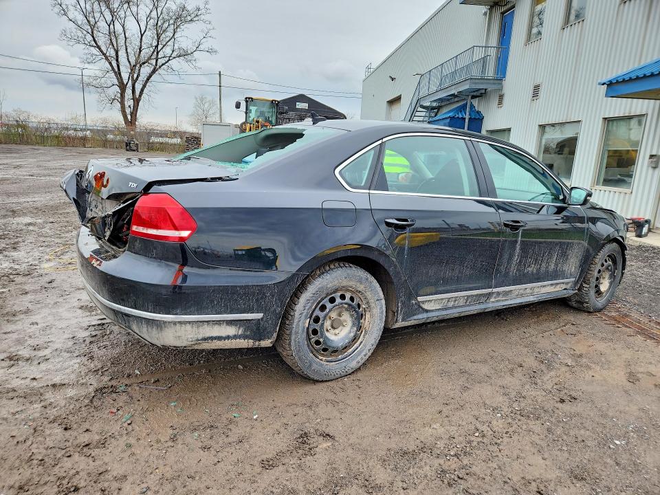 2015 Volkswagen Passat მანქანა იყიდება აუქციონზე, vin: 1VWAV7A31FC112124, აუქციონის ნომერი: 52516406