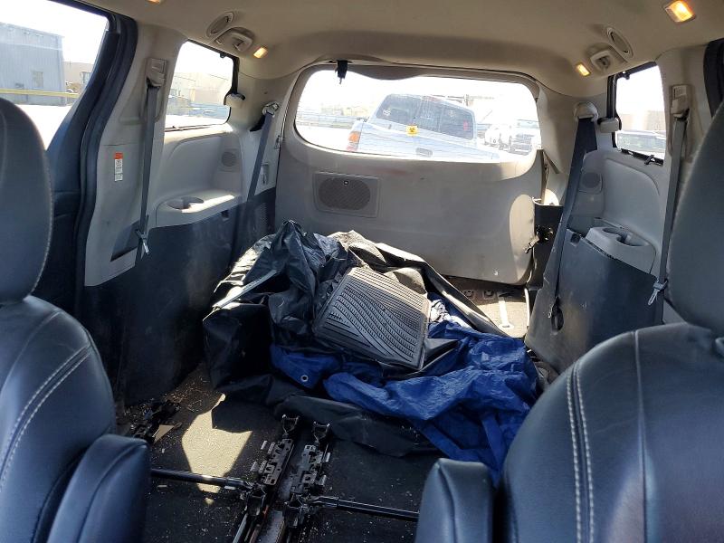 Продажа на аукционе авто 2019 Toyota Sienna, vin: 5TDXZ3DC6KS017427, номер лота: 52989786