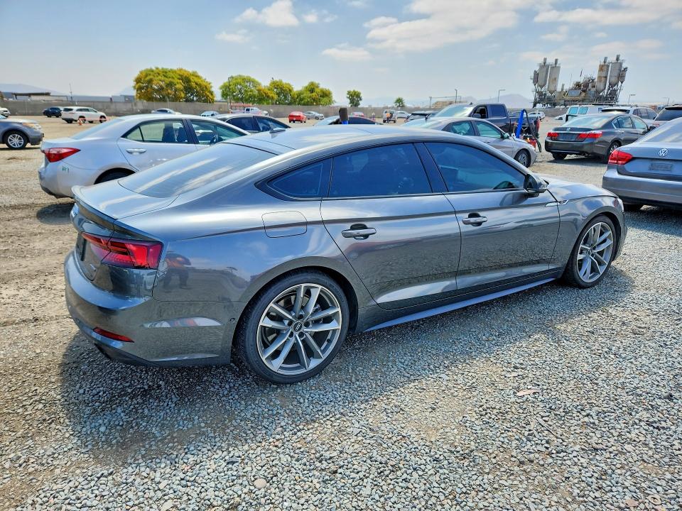 Продажа на аукционе авто 2019 Audi A5, vin: WAUFNCF5XKA010884, номер лота: 53444946