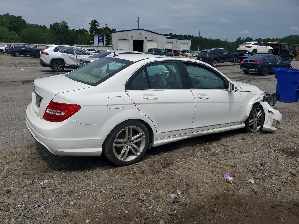54808196 :رقم المزاد ، WDDGF4HB5DR297106 vin ، 2013 Mercedes-benz C مزاد بيع