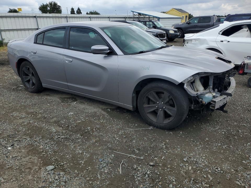 55540006 :رقم المزاد ، 2C3CDXBGXFH875325 vin ، 2015 Dodge Charger مزاد بيع