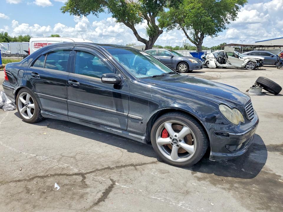 54614006 :رقم المزاد ، WDBRF40J85F679931 vin ، 2005 Mercedes-benz C مزاد بيع