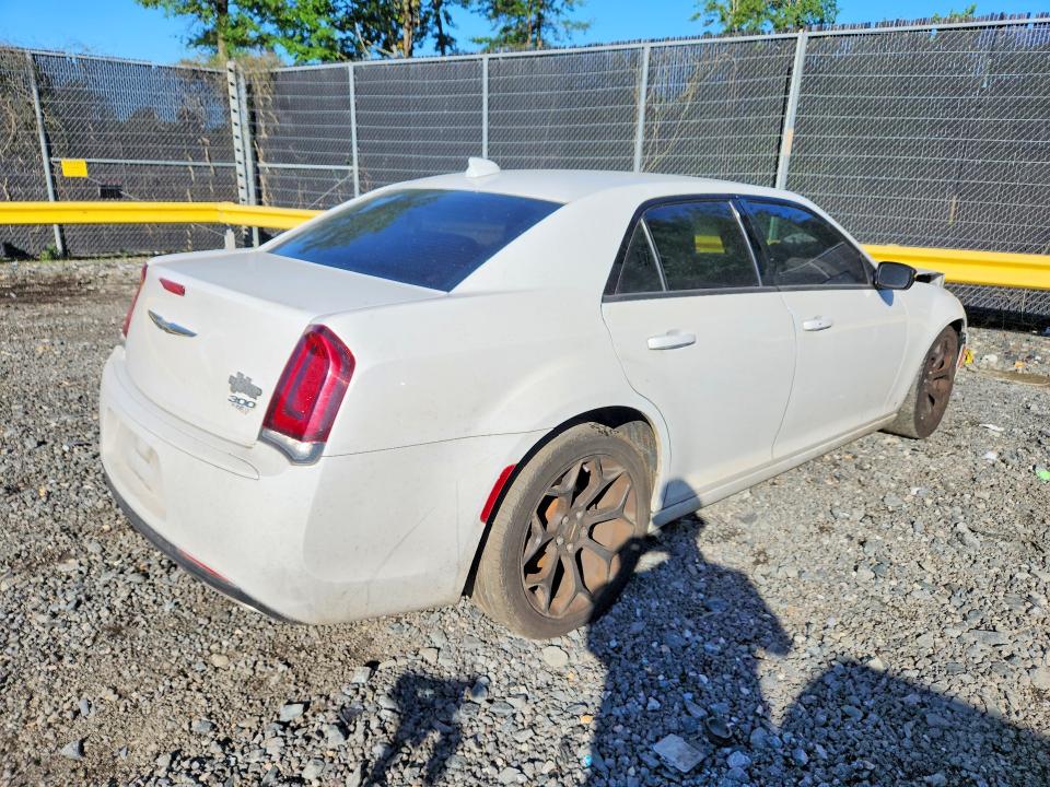 54649546 :رقم المزاد ، 2C3CCAAG8KH700888 vin ، 2019 Chrysler 300 مزاد بيع