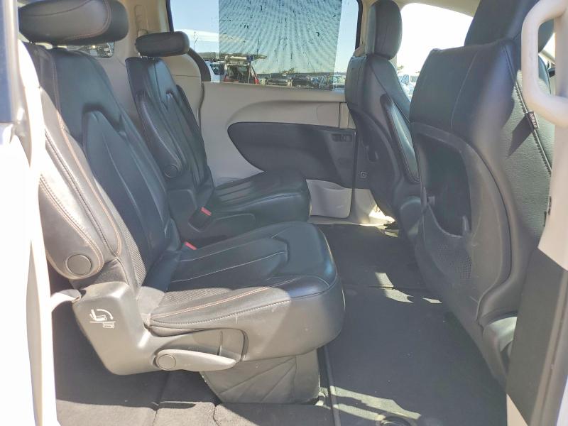 Продажа на аукционе авто 2019 Chrysler Pacifica, vin: 2C4RC1BG1KR561444, номер лота: 53629556