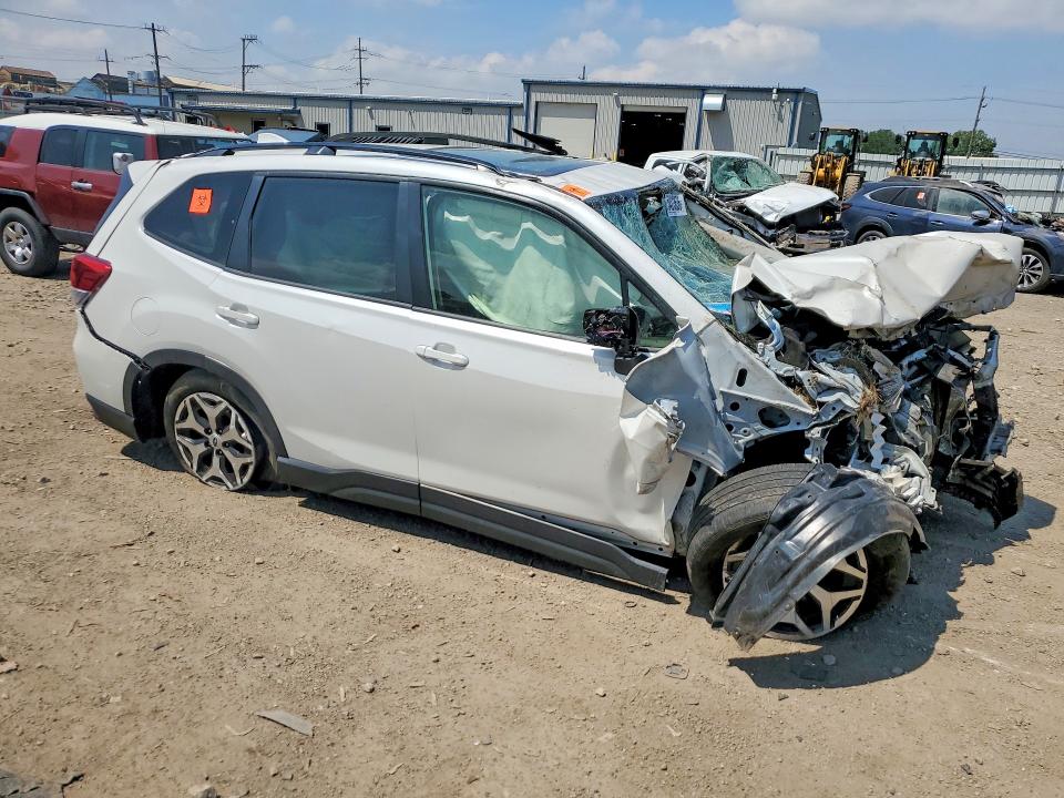 Продаж на аукціоні авто 2021 Subaru Forester, vin: JF2SKAFC4MH401487, номер лоту: 54313636