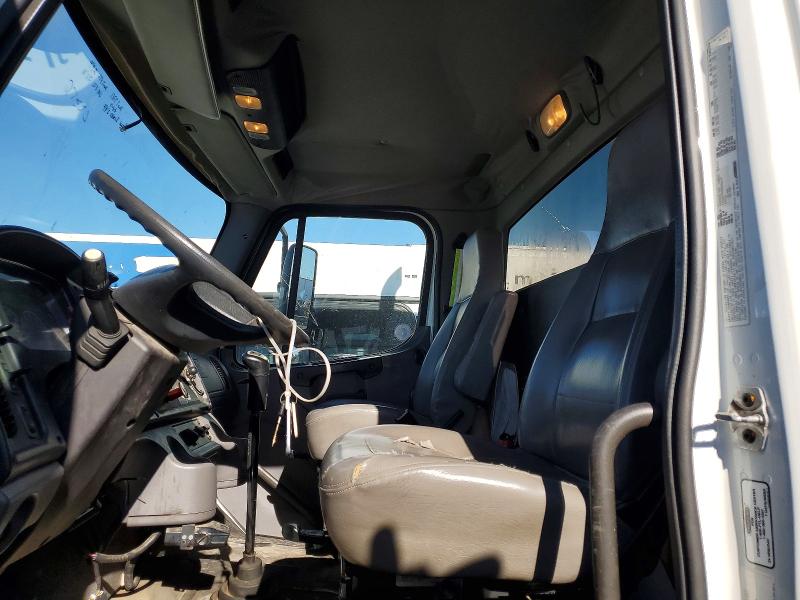 Продаж на аукціоні авто 2011 Freightliner M2, vin: 1FVHCYBS0BDBA6647, номер лоту: 52415856