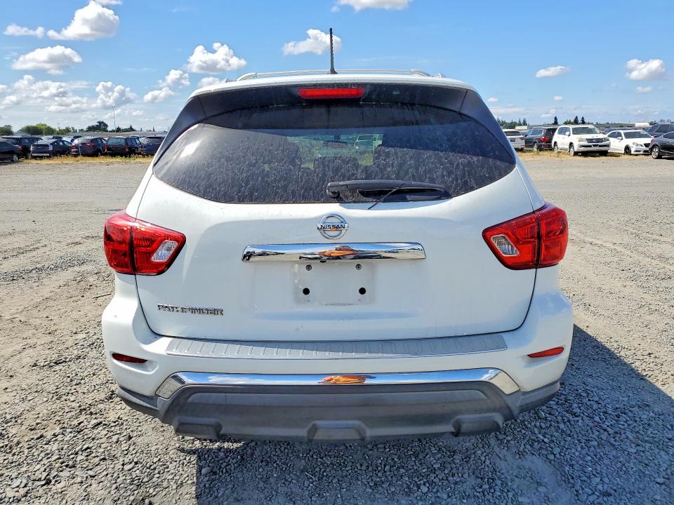 54832626 :رقم المزاد ، 5N1DR2MN1HC609404 vin ، 2017 Nissan Pathfinder مزاد بيع