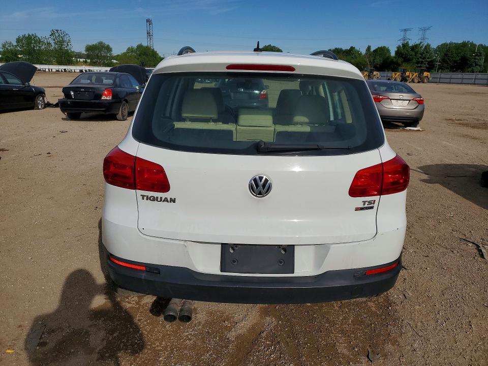Продажа на аукционе авто 2016 Volkswagen Tiguan, vin: WVGBV7AX2GW611858, номер лота: 53997016