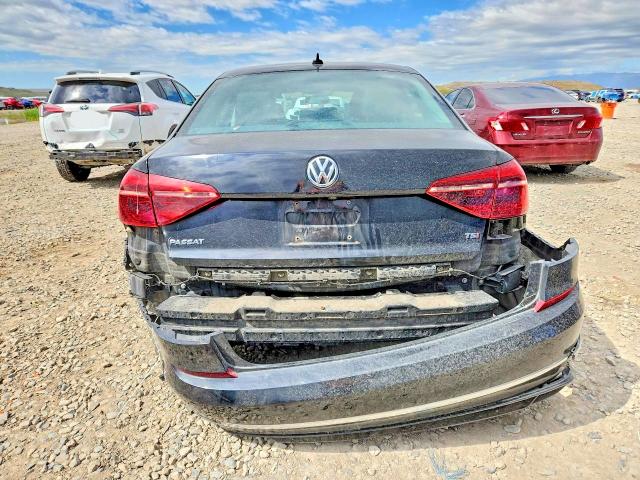2018 Volkswagen Passat მანქანა იყიდება აუქციონზე, vin: 1VWAA7A31JC000976, აუქციონის ნომერი: 52424576