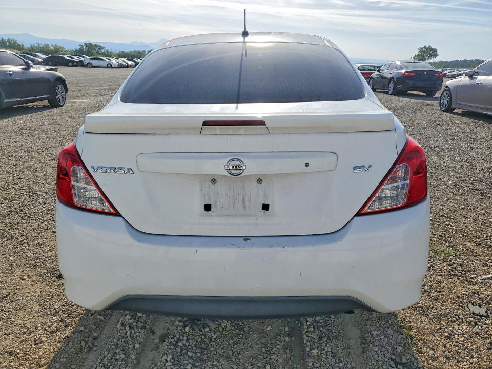 2018 Nissan Versa მანქანა იყიდება აუქციონზე, vin: 3N1CN7AP6JL873813, აუქციონის ნომერი: 52029196