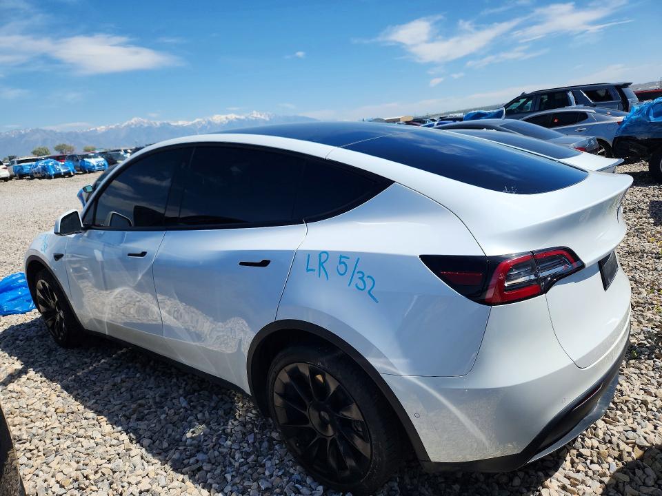Продажа на аукционе авто 2022 Tesla Model Y, vin: 7SAYGAEE5NF523678, номер лота: 52359786