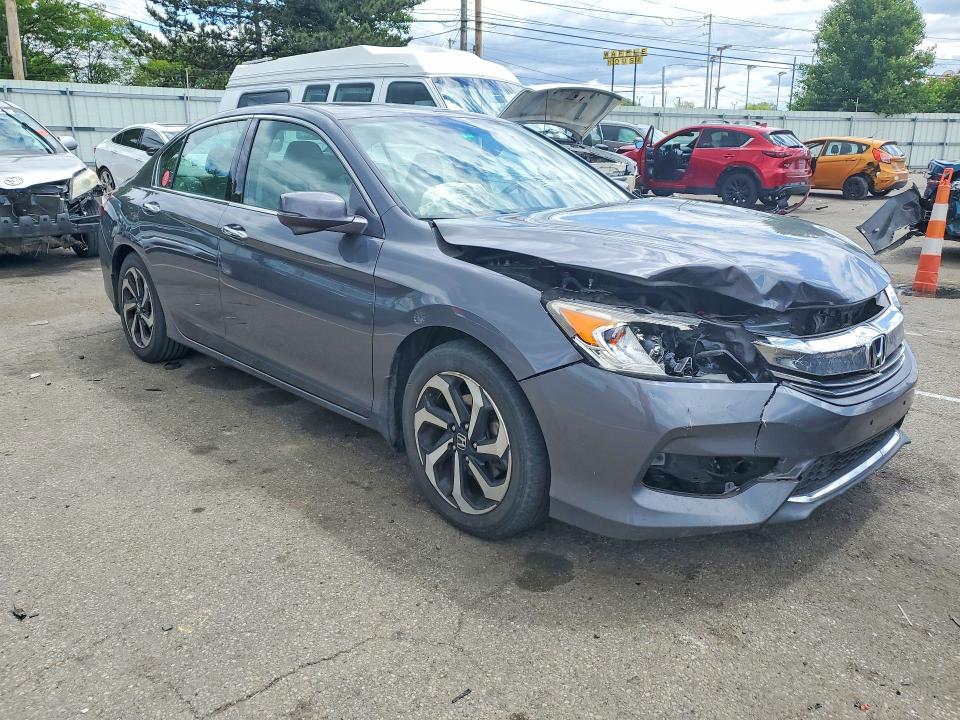 2017 Honda Accord მანქანა იყიდება აუქციონზე, vin: 1HGCR3F81HA029371, აუქციონის ნომერი: 53747366