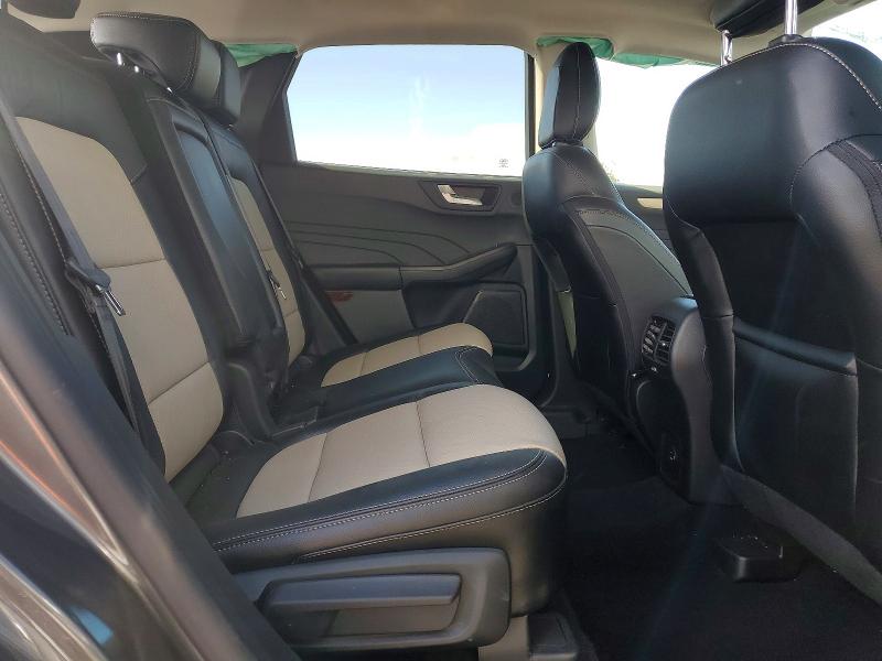 52694786 :رقم المزاد ، 1FMCU9DZ7NUB05399 vin ، 2022 Ford Escape مزاد بيع