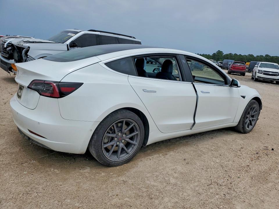 Aukcja sprzedaży 2018 Tesla Model 3, vin: 5YJ3E1EA4JF051932, numer aukcji: 50948236