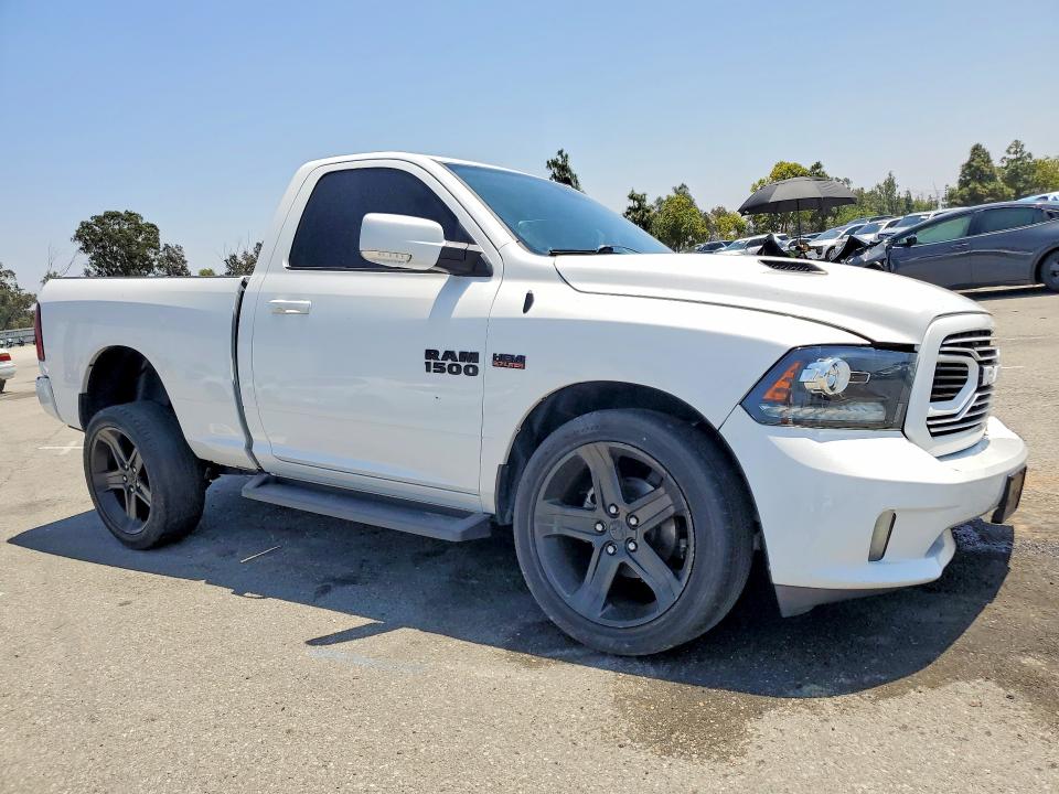 Продажа на аукционе авто 2018 Ram 1500, vin: 3C6JR6CT0JG204143, номер лота: 52952746