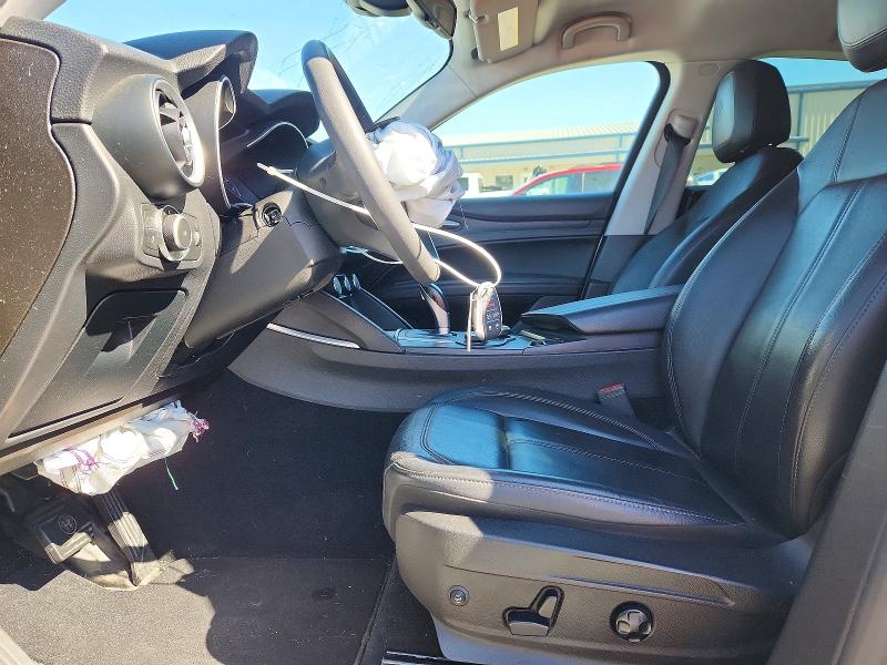 53637306 :رقم المزاد ، ZASFAKAN4J7B78197 vin ، 2018 Alfa Romeo Stelvio مزاد بيع