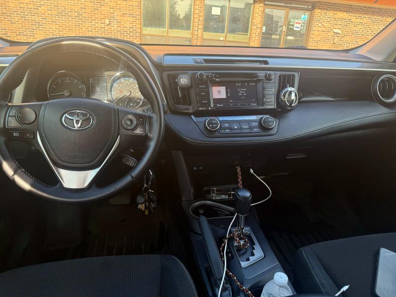 Продаж на аукціоні авто 2016 Toyota Rav4, vin: JTMRFREV8GJ094261, номер лоту: 55039846