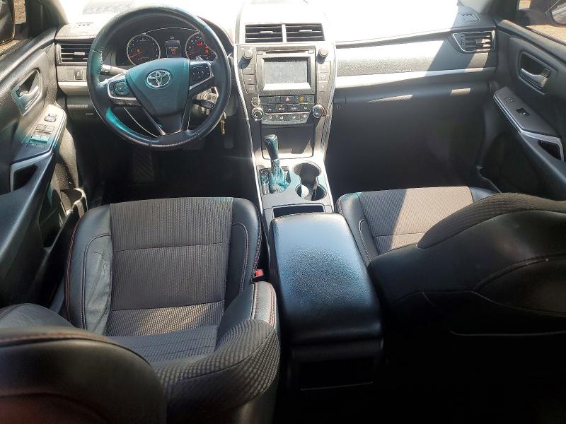 52166426 :رقم المزاد ، 4T1BF1FK7HU737010 vin ، 2017 Toyota Camry مزاد بيع