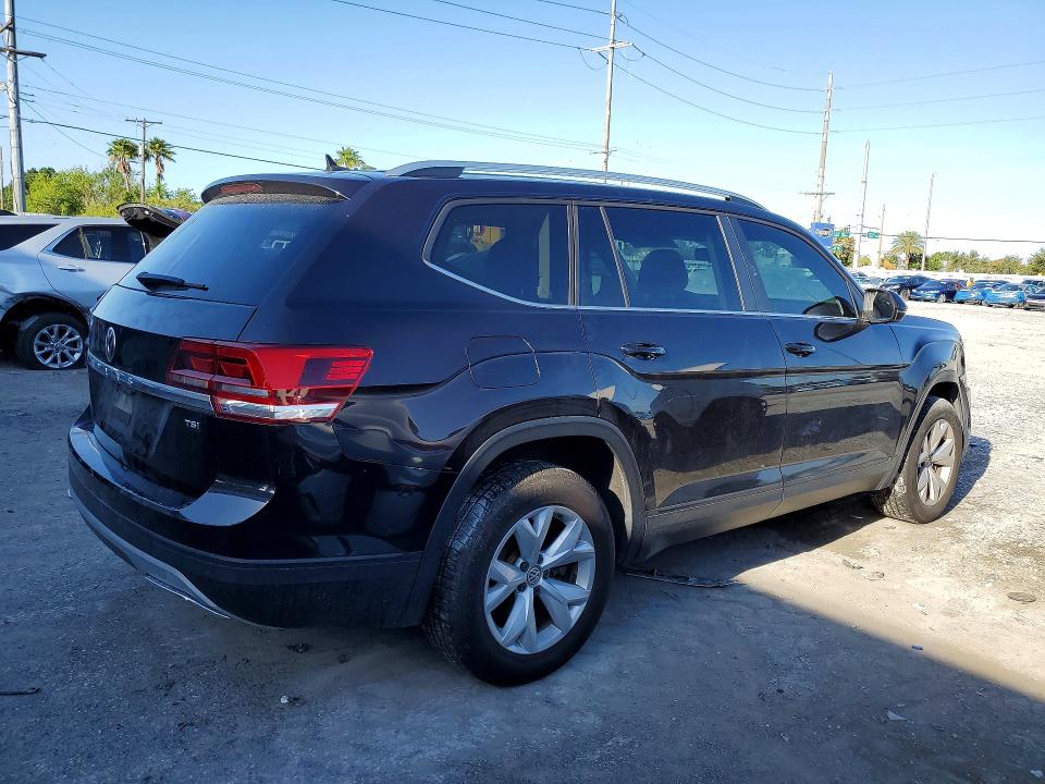 2018 Volkswagen Atlas მანქანა იყიდება აუქციონზე, vin: 1V2CP2CA1JC594640, აუქციონის ნომერი: 54662026