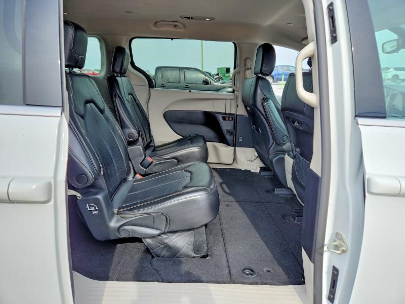 Продажа на аукционе авто 2023 Chrysler Pacifica, vin: 2C4RC1BG8PR625230, номер лота: 52519636
