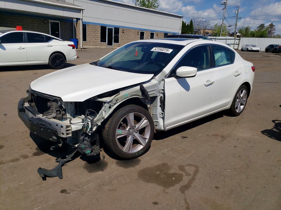 52350226 :رقم المزاد ، 19VDE1F3XEE003778 vin ، 2014 Acura Ilx مزاد بيع