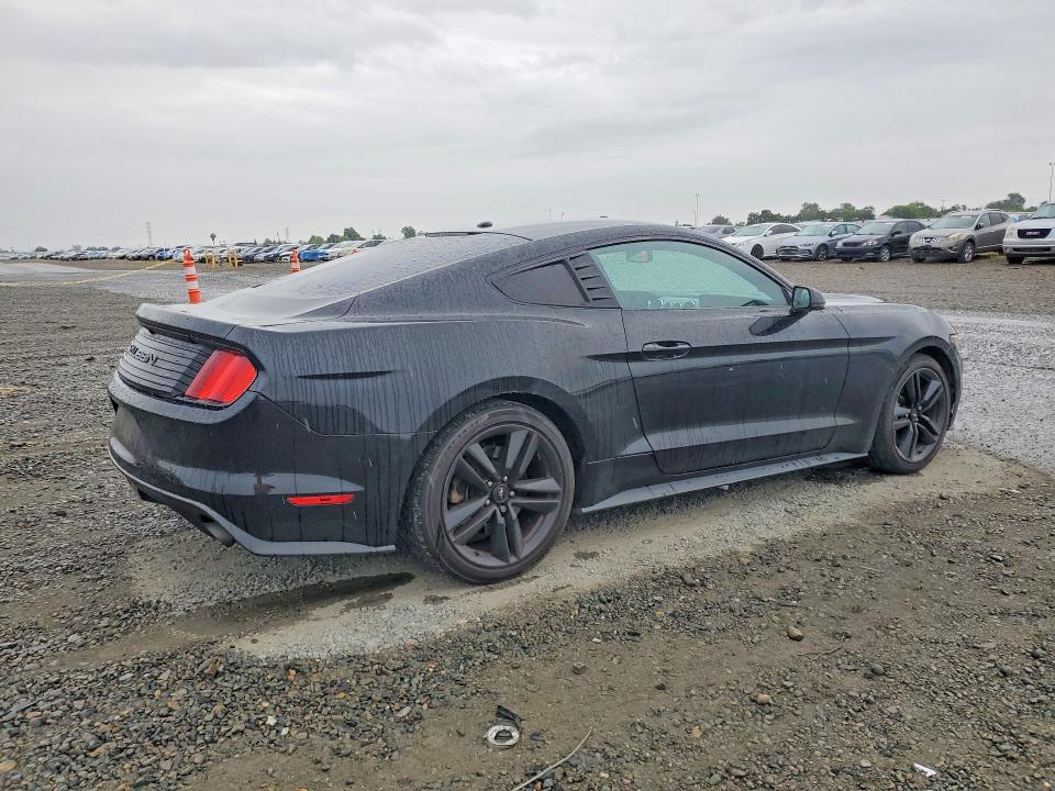 52396246 :رقم المزاد ، 1FA6P8TH6F5311732 vin ، 2015 Ford Mustang مزاد بيع