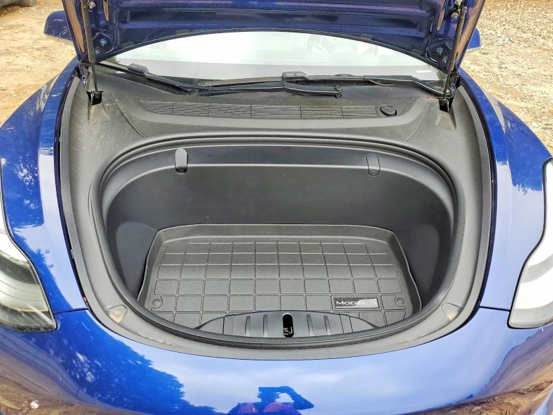 Продажа на аукционе авто 2018 Tesla Model 3, vin: 5YJ3E1EB5JF135332, номер лота: 52172796