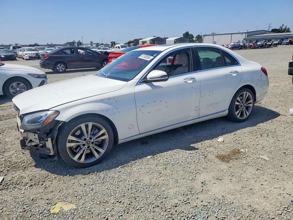 2018 Mercedes-benz C მანქანა იყიდება აუქციონზე, vin: 55SWF4JB0JU280813, აუქციონის ნომერი: 51790356