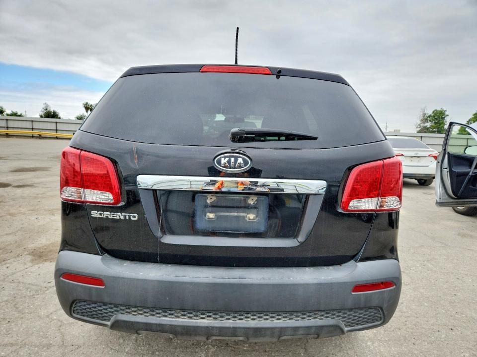 52089826 :رقم المزاد ، 5XYKT3A19BG023945 vin ، 2011 Kia Sorento مزاد بيع