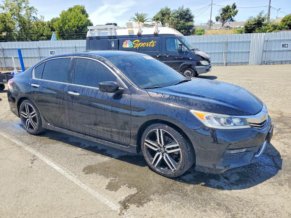 2016 Honda Accord მანქანა იყიდება აუქციონზე, vin: 1HGCR2F53GA107065, აუქციონის ნომერი: 51310916