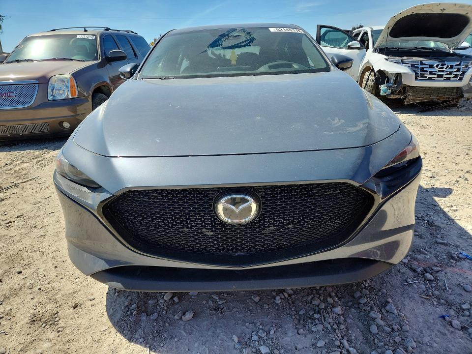 Auction sale of the 2022 Mazda 3, vin: JM1BPBML6N1504008, lot number: 52140176
