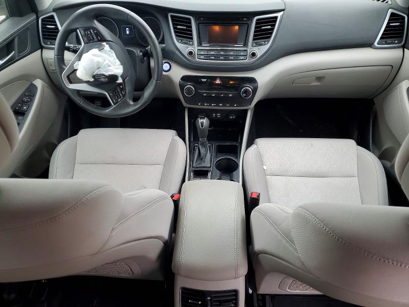 54431706 :رقم المزاد ، KM8J33A28HU373560 vin ، 2017 Hyundai Tucson مزاد بيع