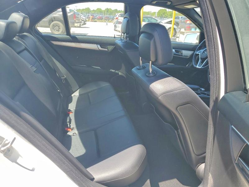 Auction sale of the 2014 Mercedes-benz C, vin: WDDGF4HBXER303337, lot number: 52186386
