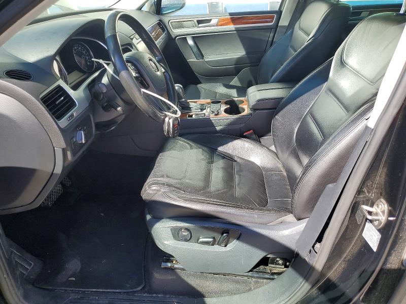 2011 Volkswagen Touareg მანქანა იყიდება აუქციონზე, vin: WVGFF9BP9BD006779, აუქციონის ნომერი: 54816426